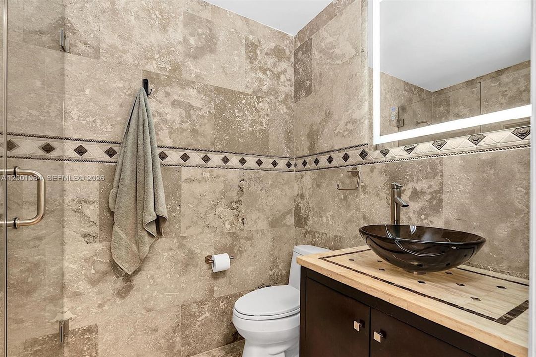 For Sale: $599,000 (3 beds, 2 baths, 1393 Square Feet)