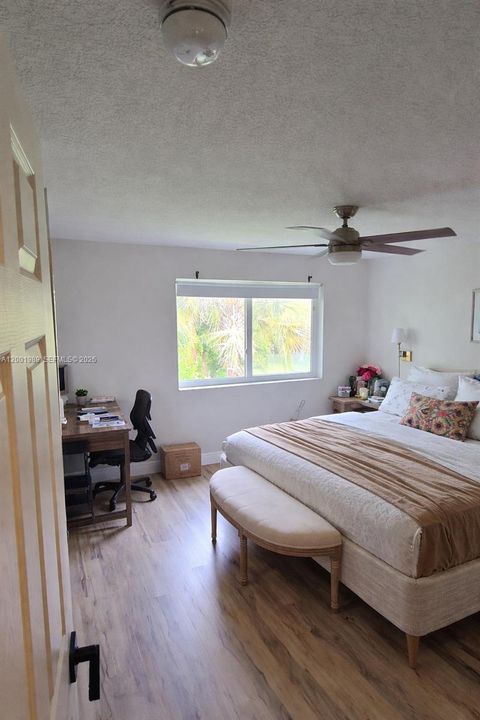 Active With Contract: $3,550 (3 beds, 2 baths, 1744 Square Feet)