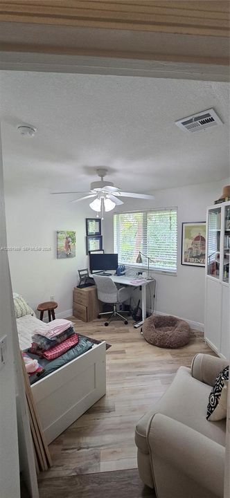 Active With Contract: $3,550 (3 beds, 2 baths, 1744 Square Feet)