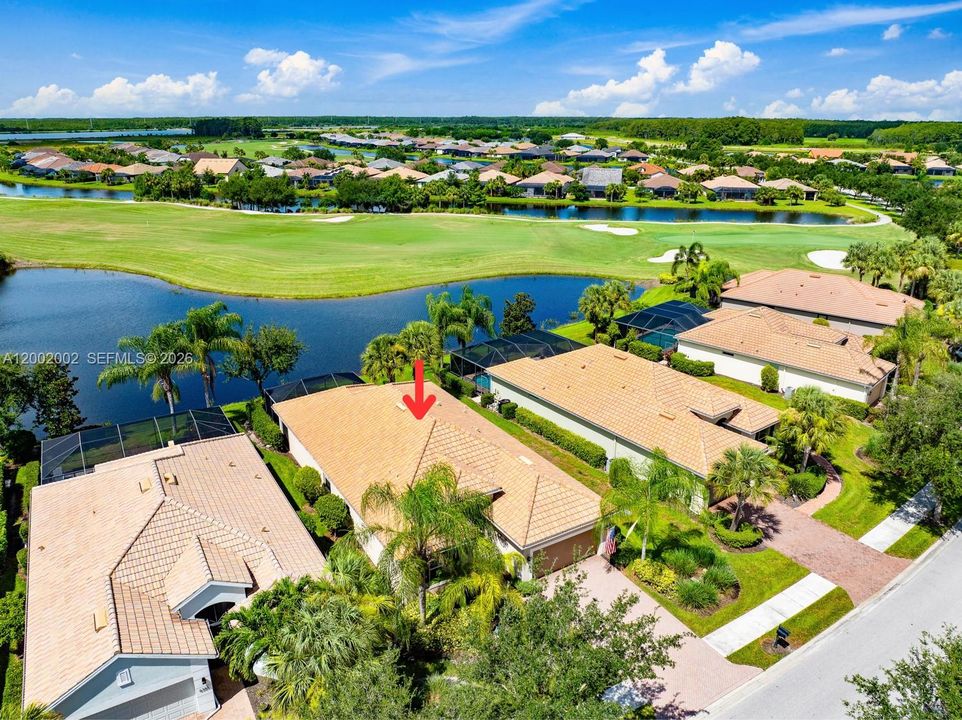 For Sale: $455,000 (2 beds, 2 baths, 2046 Square Feet)