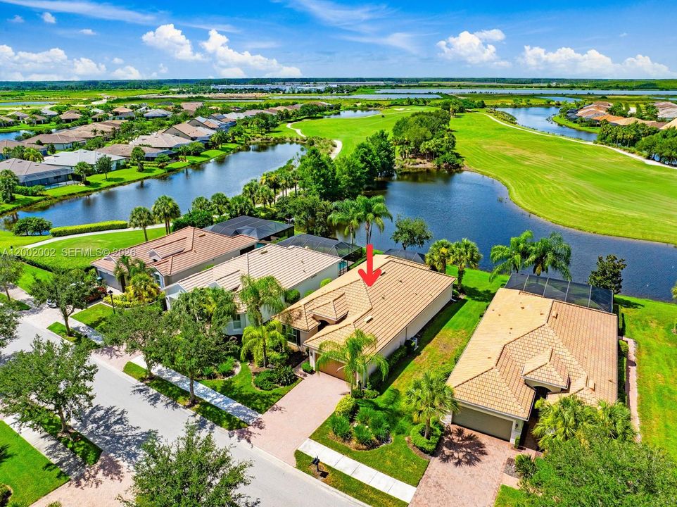 For Sale: $455,000 (2 beds, 2 baths, 2046 Square Feet)