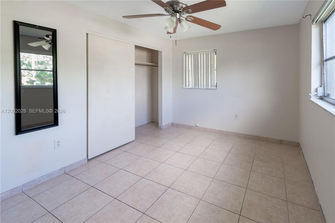 For Sale: $249,000 (3 beds, 2 baths, 1056 Square Feet)