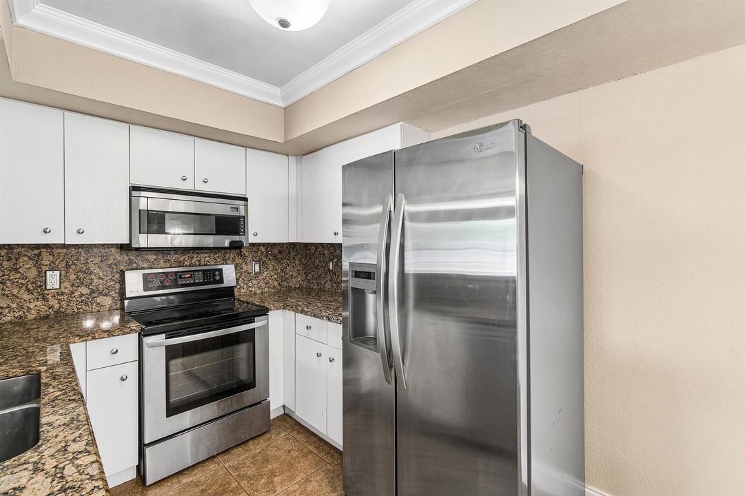 5640 NW 61st Street NW 1411