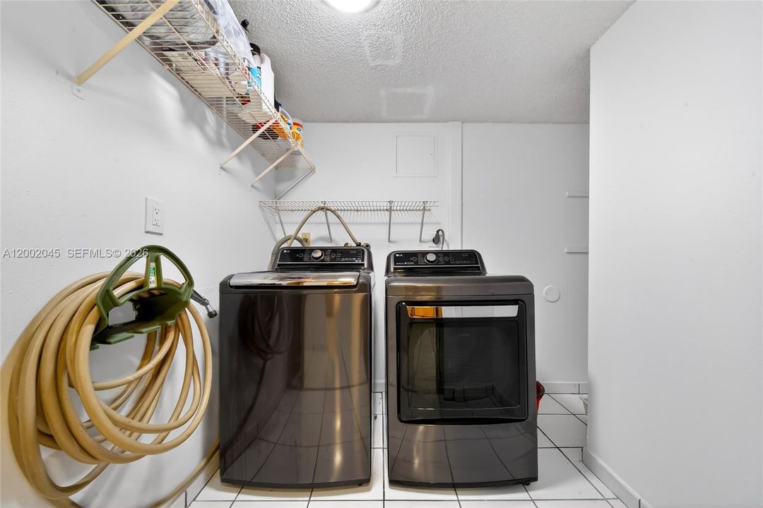 Activo con contrato: $249,900 (1 camas, 1 baños, 948 Pies cuadrados)