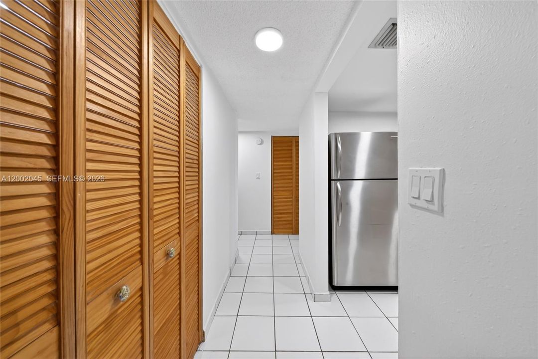 Activo con contrato: $249,900 (1 camas, 1 baños, 948 Pies cuadrados)