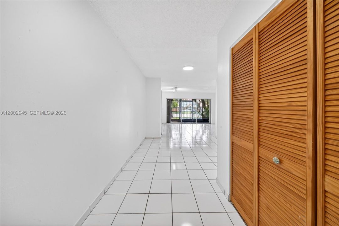 Activo con contrato: $249,900 (1 camas, 1 baños, 948 Pies cuadrados)
