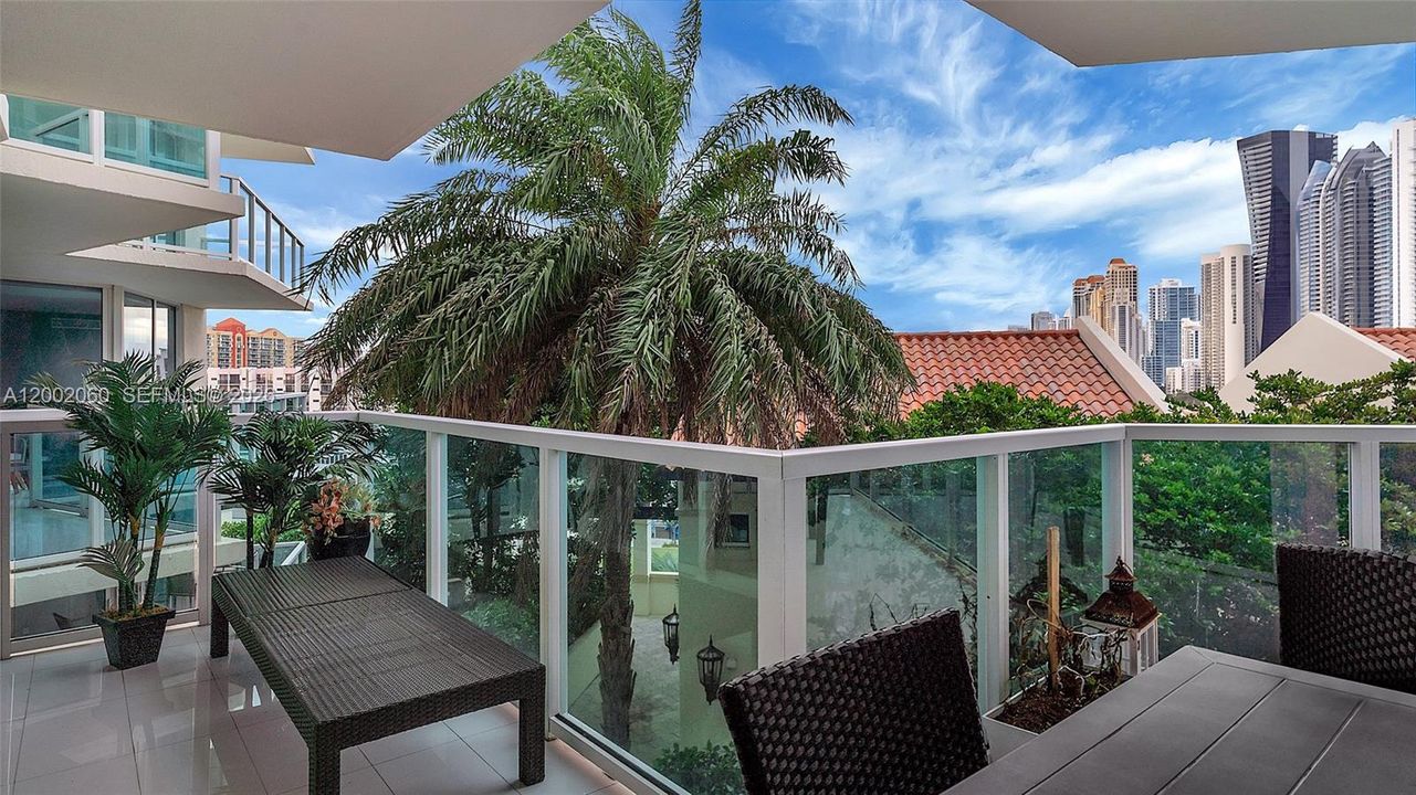 For Sale: $710,000 (3 beds, 2 baths, 1447 Square Feet)