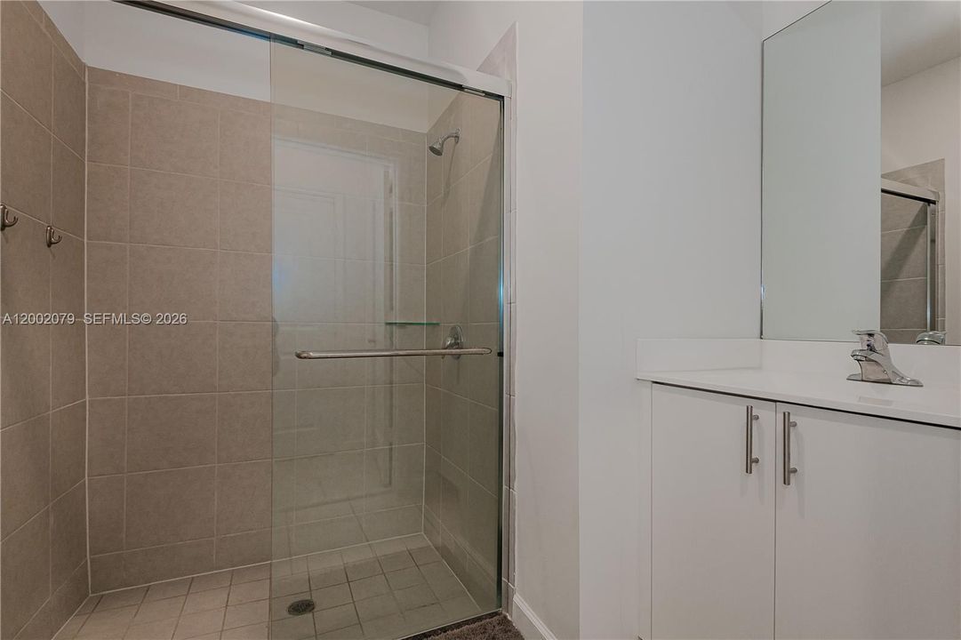 1st Floor Bathroom