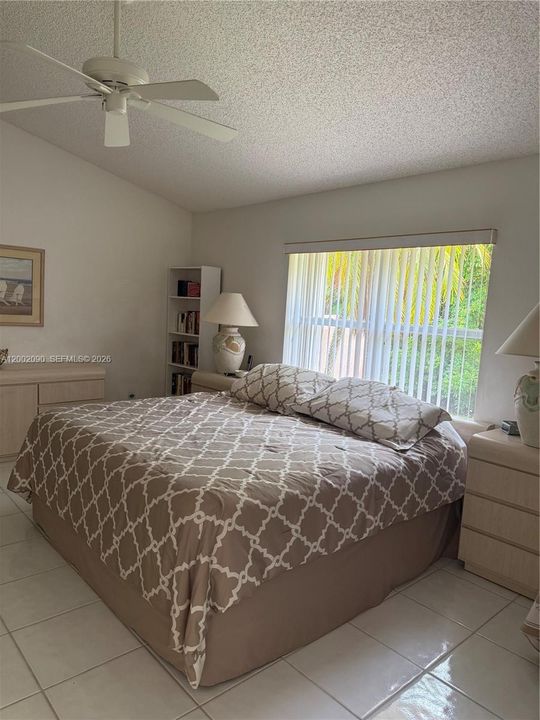 Activo con contrato: $530,000 (3 camas, 2 baños, 1864 Pies cuadrados)