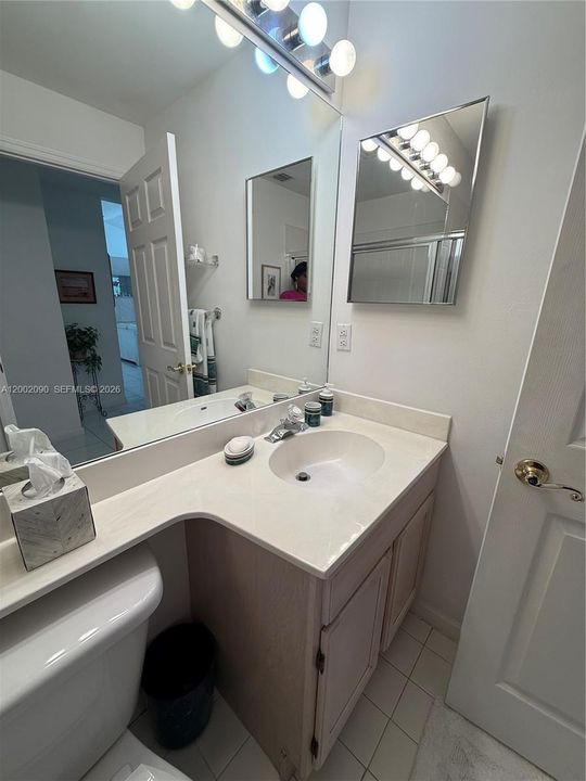 Activo con contrato: $530,000 (3 camas, 2 baños, 1864 Pies cuadrados)