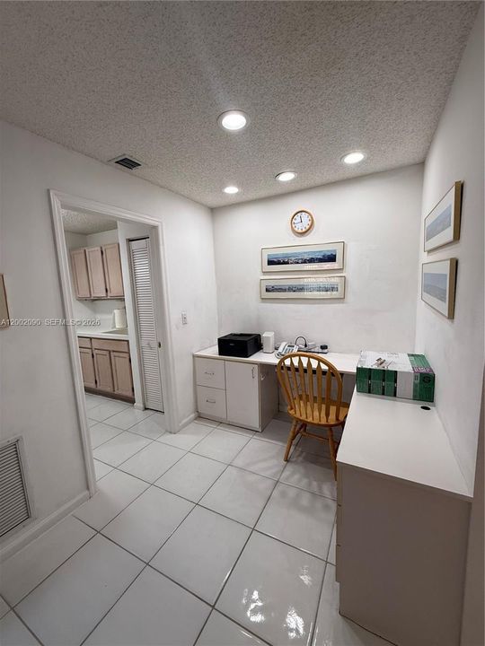 Activo con contrato: $530,000 (3 camas, 2 baños, 1864 Pies cuadrados)