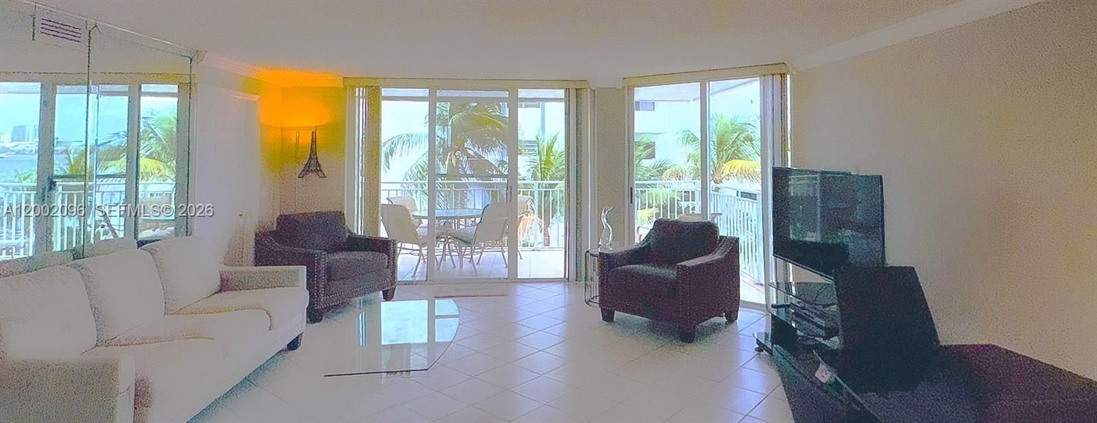 For Sale: $480,000 (2 beds, 2 baths, 1090 Square Feet)