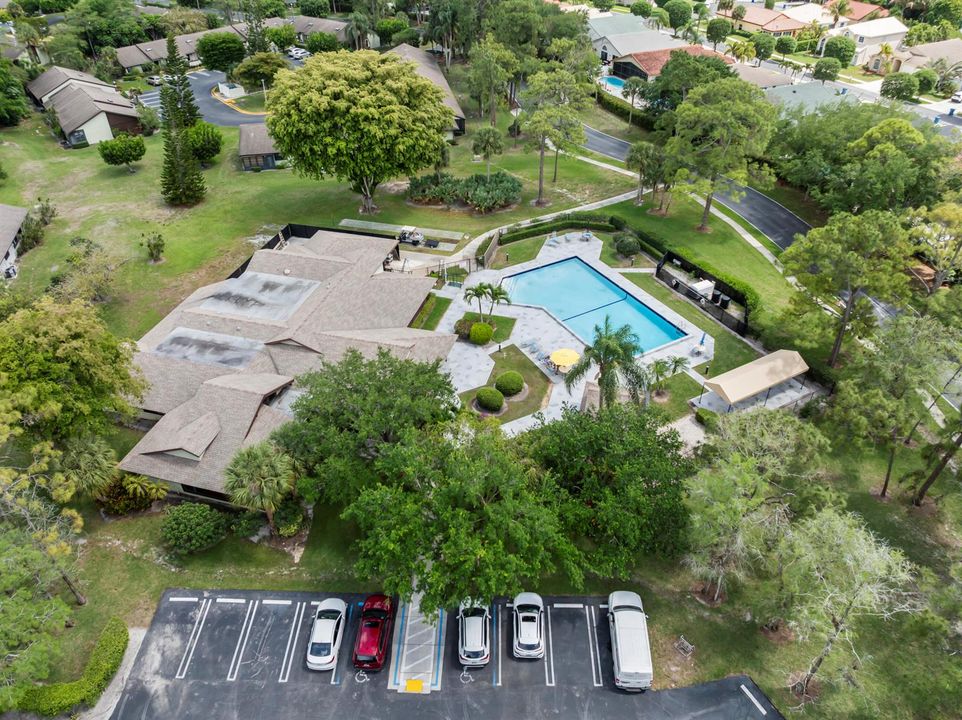 Aerial clubhouse