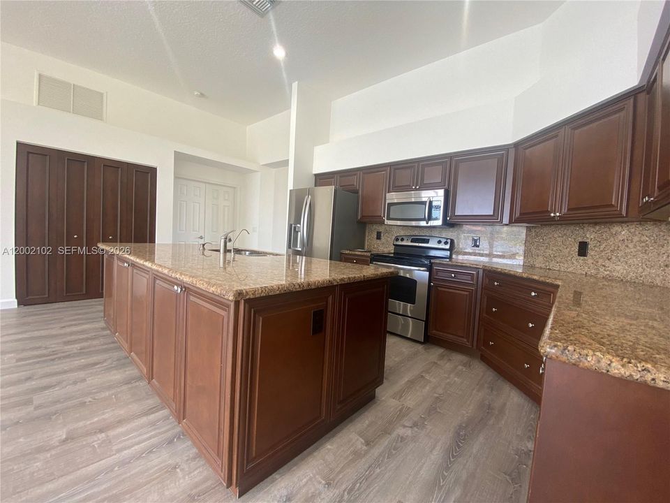 For Rent: $7,500 (4 beds, 3 baths, 3027 Square Feet)