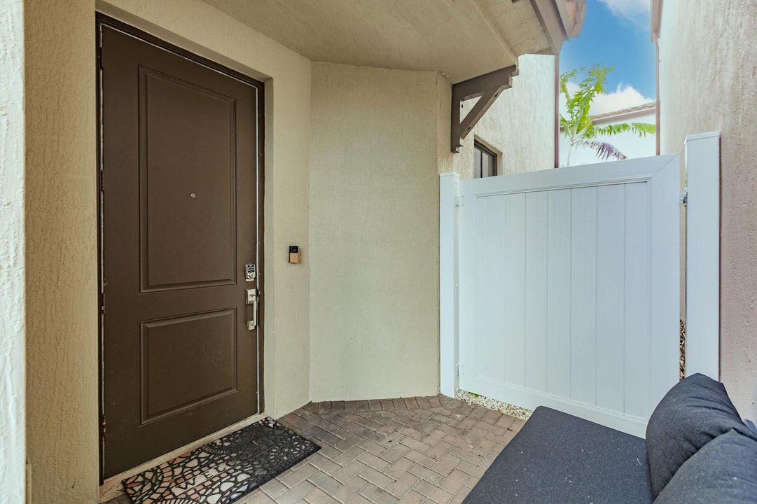 04-Property Photo 004