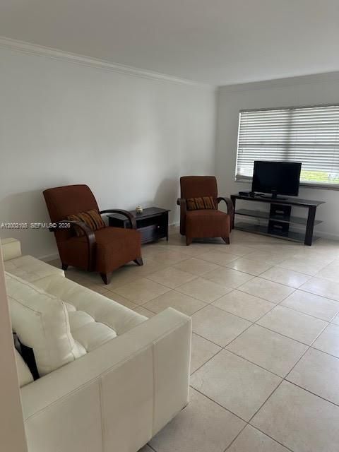 For Sale: $149,995 (2 beds, 1 baths, 953 Square Feet)