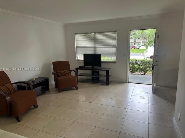For Sale: $149,995 (2 beds, 1 baths, 953 Square Feet)