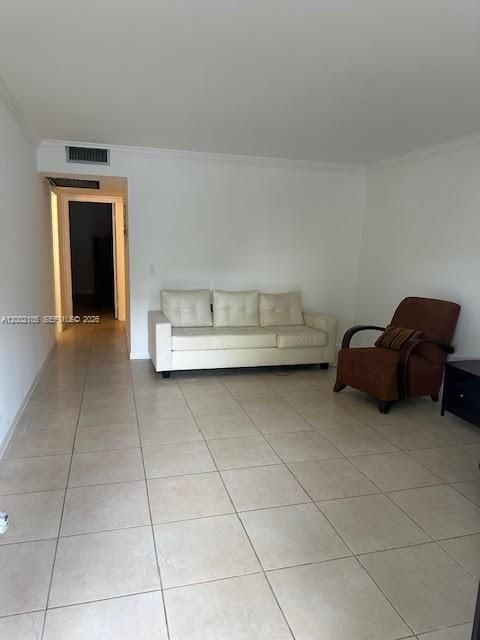 For Sale: $149,995 (2 beds, 1 baths, 953 Square Feet)