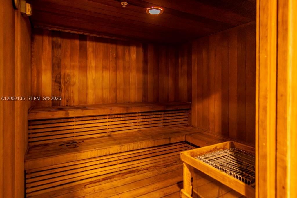 На продажу: $878,000 (1 спален, 1 ванн, 808 Квадратных фут)