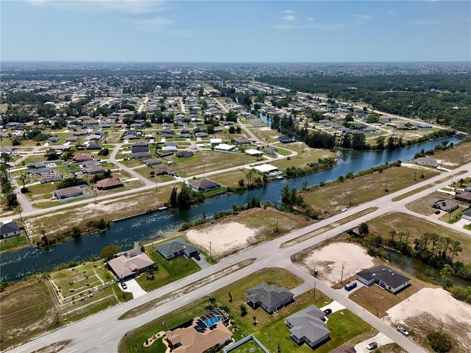 На продажу: $65,000 (0.23 acres)