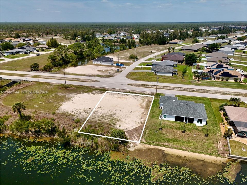 На продажу: $65,000 (0.23 acres)