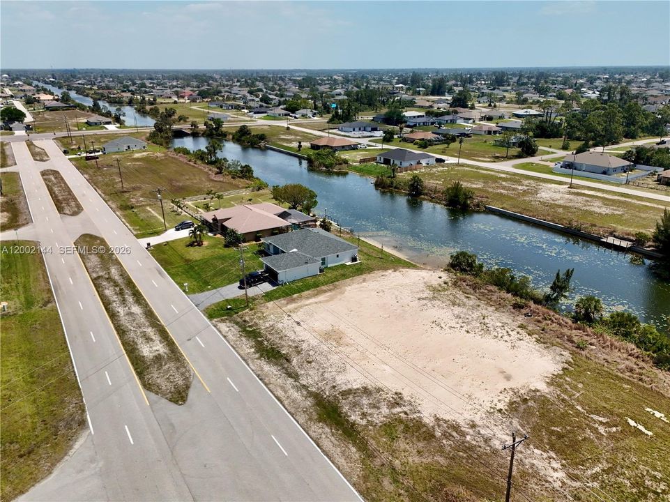 На продажу: $65,000 (0.23 acres)