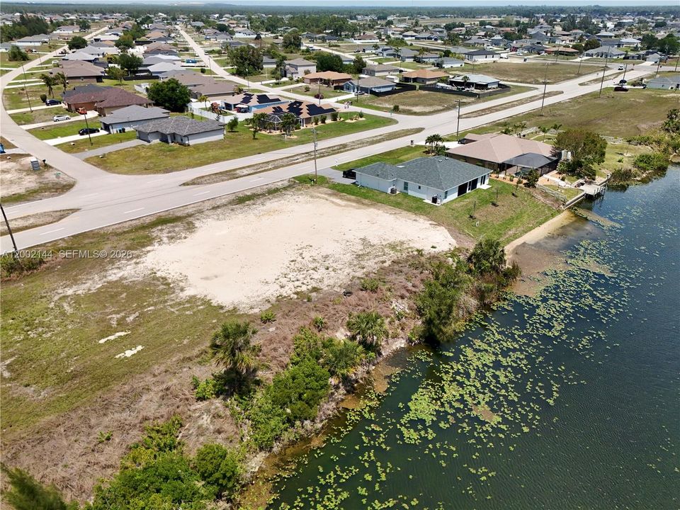 На продажу: $65,000 (0.23 acres)