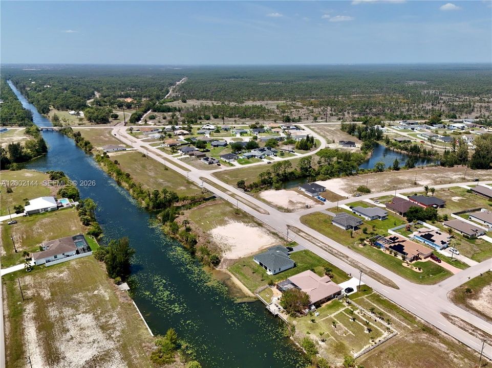 На продажу: $65,000 (0.23 acres)
