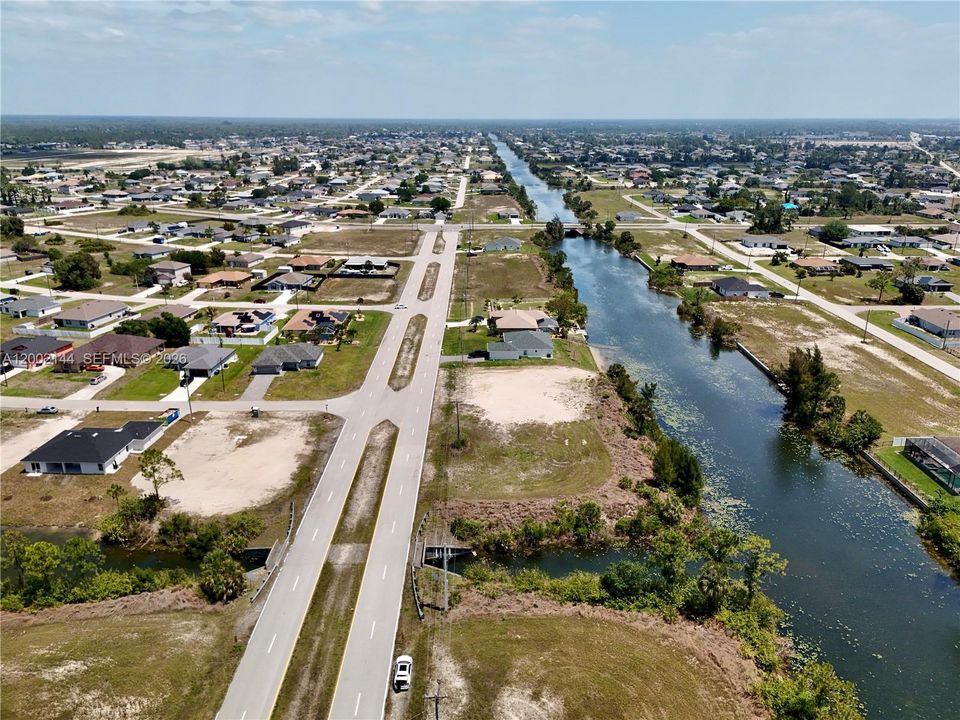 На продажу: $65,000 (0.23 acres)