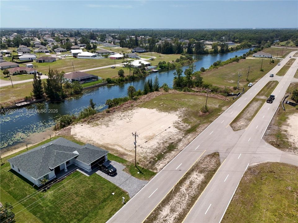 На продажу: $65,000 (0.23 acres)
