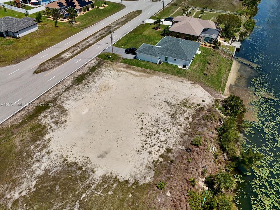 На продажу: $65,000 (0.23 acres)