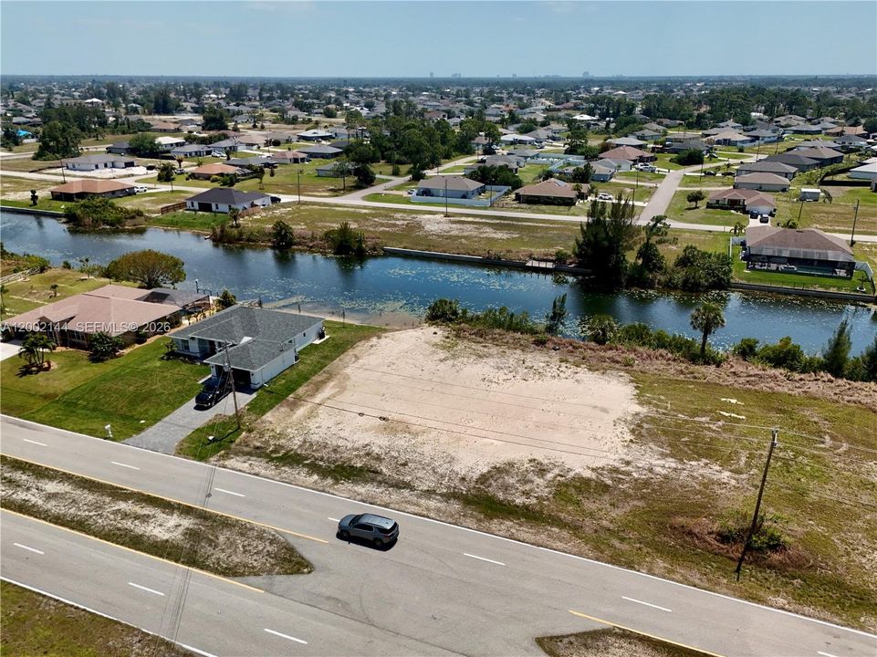 На продажу: $65,000 (0.23 acres)