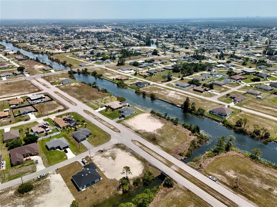 На продажу: $65,000 (0.23 acres)