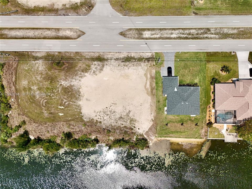 На продажу: $65,000 (0.23 acres)