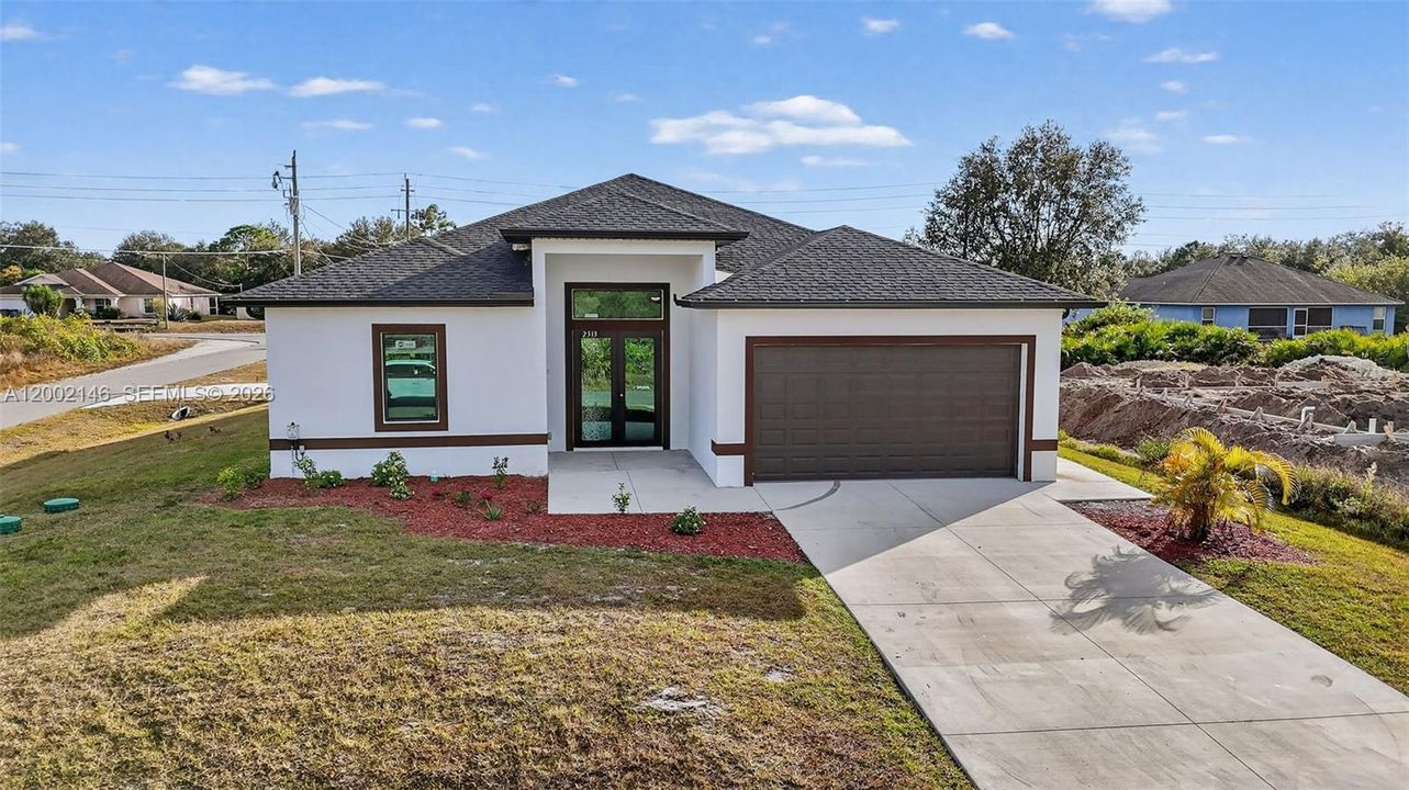 For Sale: $465,000 (4 beds, 3 baths, 2161 Square Feet)