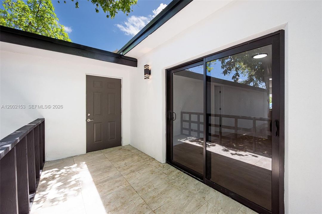 Active With Contract: $730,000 (5 beds, 4 baths, 1666 Square Feet)
