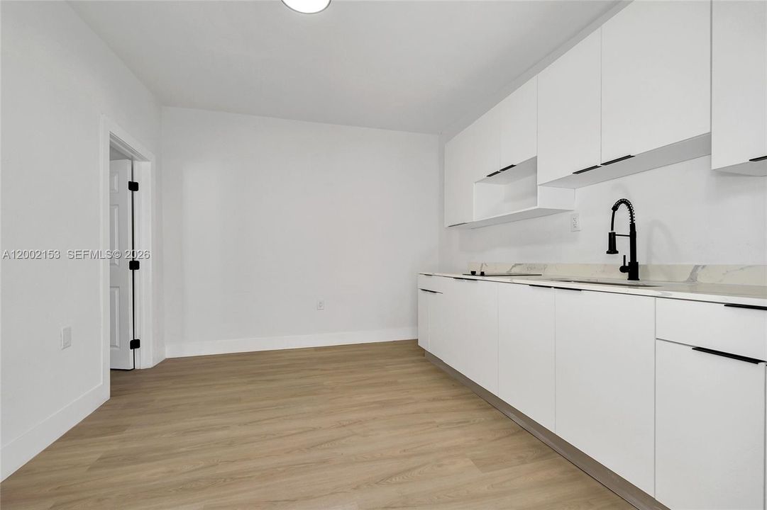 Active With Contract: $730,000 (5 beds, 4 baths, 1666 Square Feet)