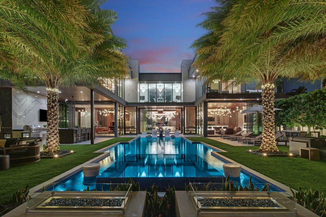 90 feet of waterfront on a wide canal