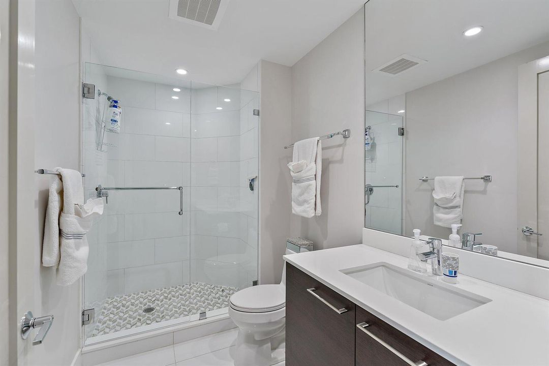 VIP Guest Bath