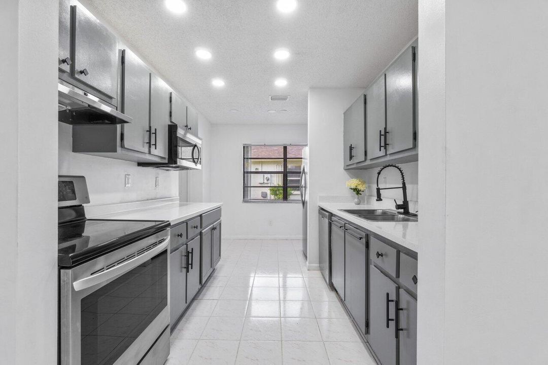 007-1620GranfernAvenue-WestPalmBeach-FL-