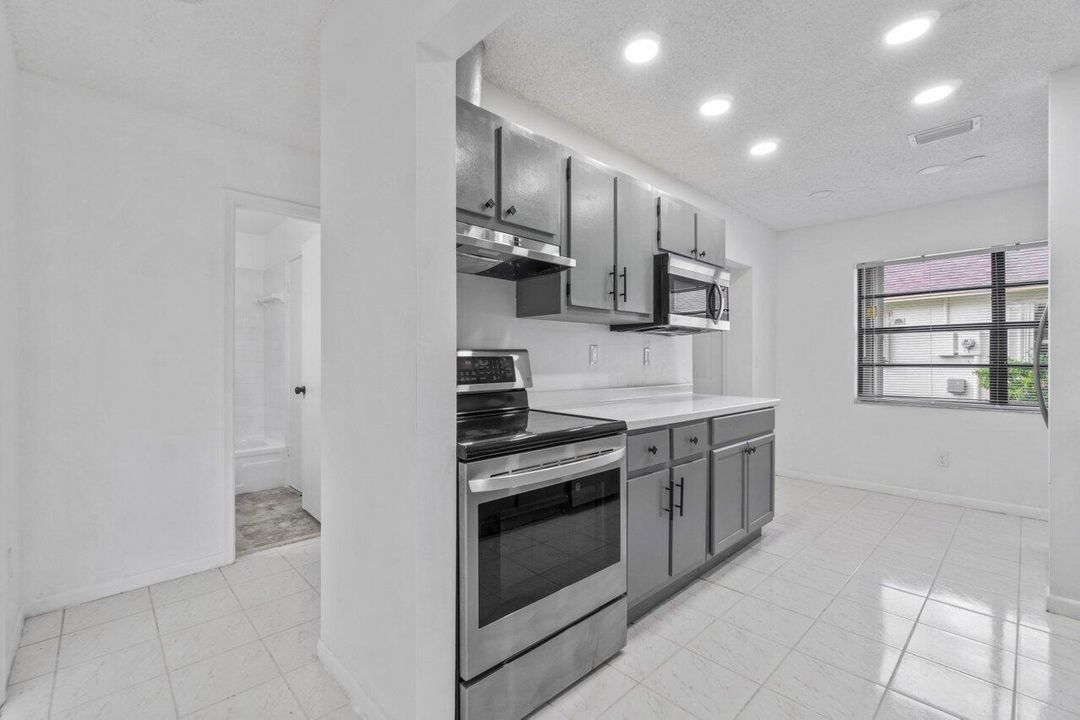 008-1620GranfernAvenue-WestPalmBeach-FL-