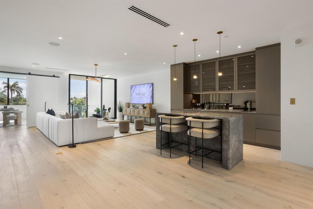 3rd Floor Clubroom