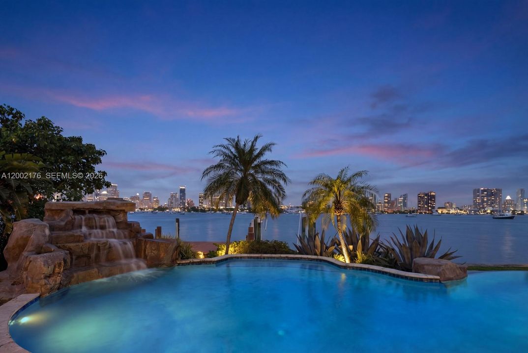 For Sale: $29,000,000 (5 beds, 6 baths, 6090 Square Feet)