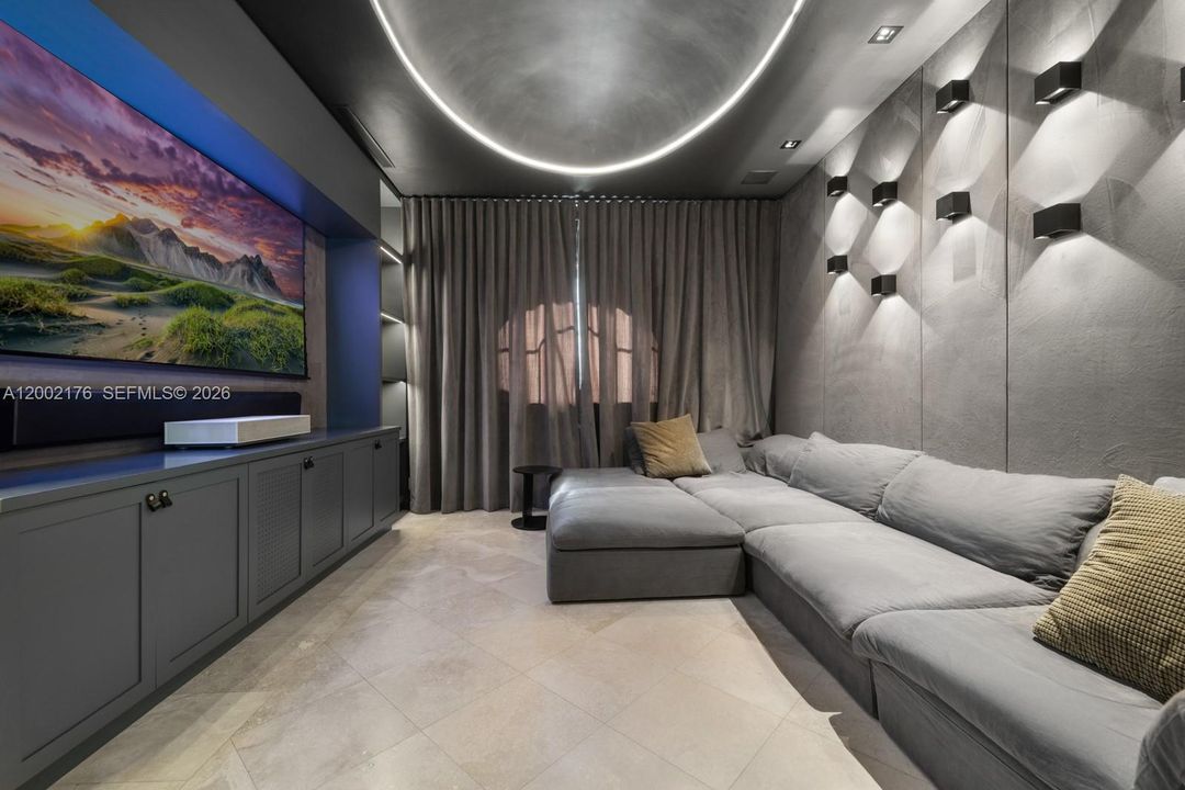 For Sale: $29,000,000 (5 beds, 6 baths, 6090 Square Feet)
