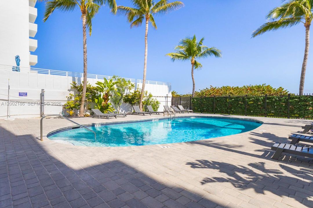 For Sale: $299,000 (0 beds, 1 baths, 200 Square Feet)
