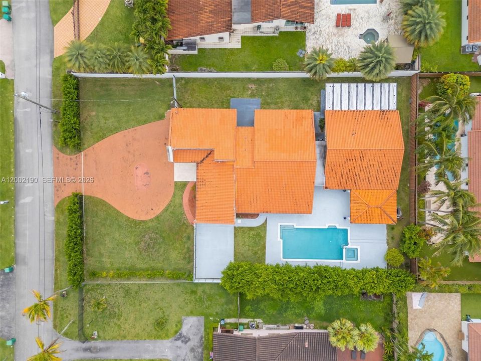 En Venta: $1,599,000 (5 camas, 3 baños, 3881 Pies cuadrados)