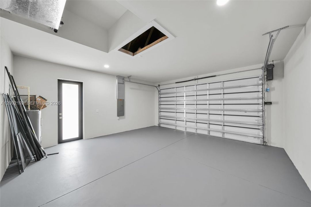 For Rent: $2,400 (3 beds, 2 baths, 0 Square Feet)