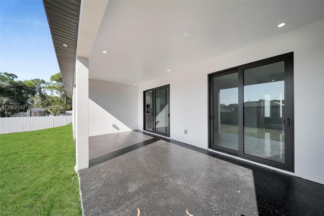 For Rent: $2,400 (3 beds, 2 baths, 0 Square Feet)