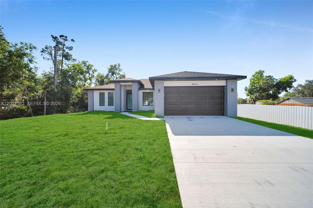 For Rent: $2,400 (3 beds, 2 baths, 0 Square Feet)