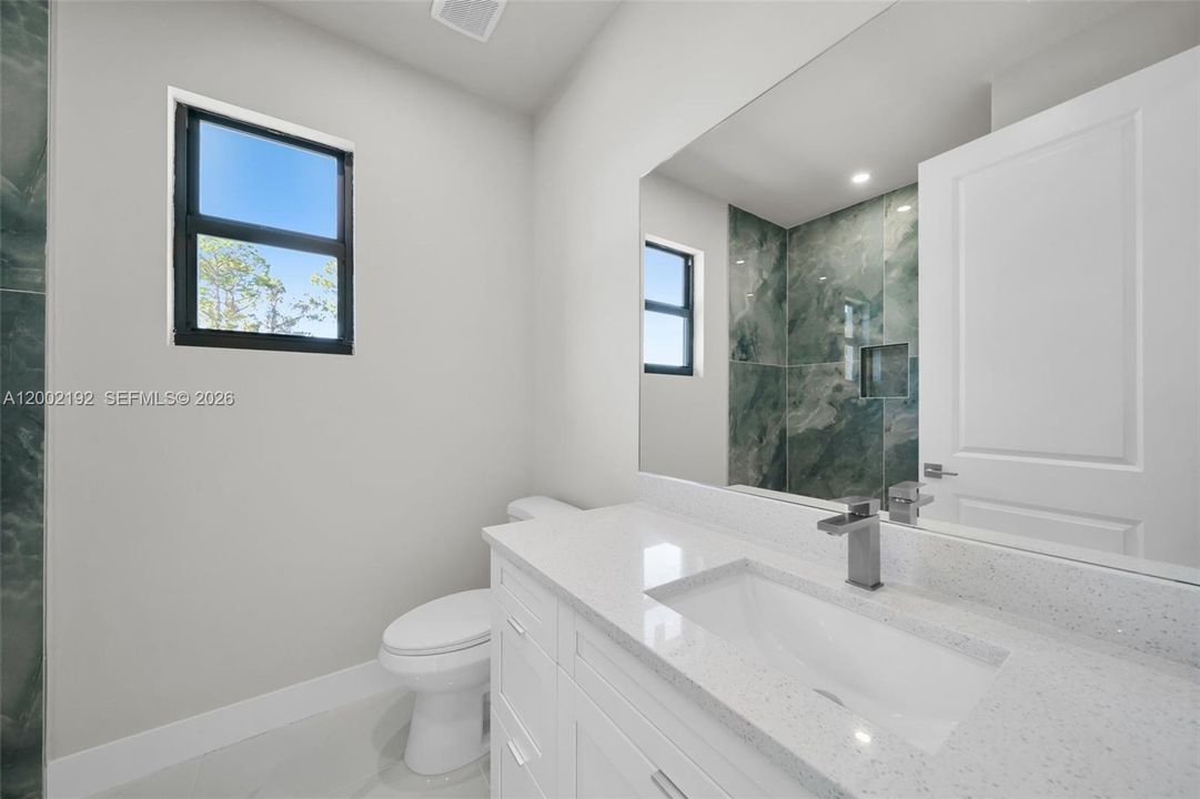 For Rent: $2,400 (3 beds, 2 baths, 0 Square Feet)